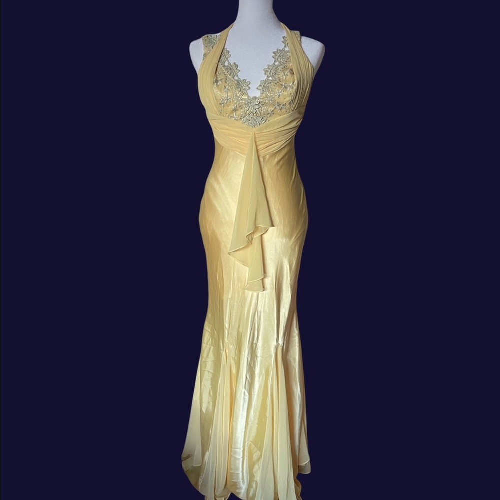 Elegant Yellow Evening Gown